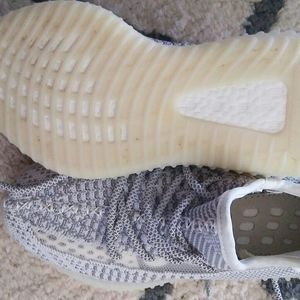 ADIDAS YEEZYS SIZE 4